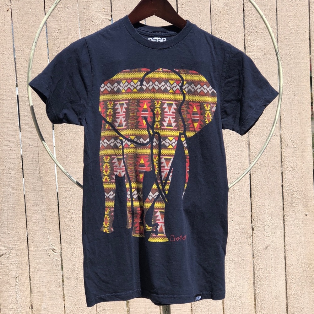 DETER Tribal Elephant print T-Shirt US small